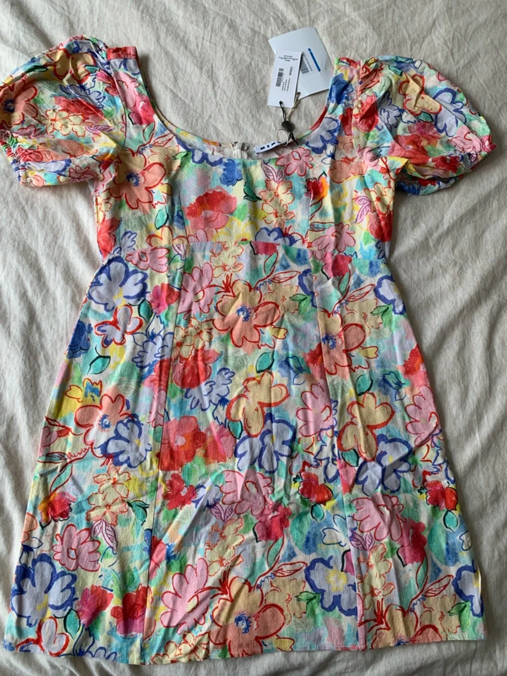 RIXO Floral Puff-Sleeve Mini Dress in Multicolor size M - Picture 9 of 10